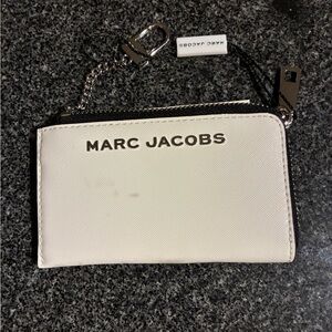 Marc Jacobs small cream coin holder/card holder, new.